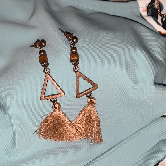 Unique pattern + beautiful color one piece 🐆 - Picture 3 of 7